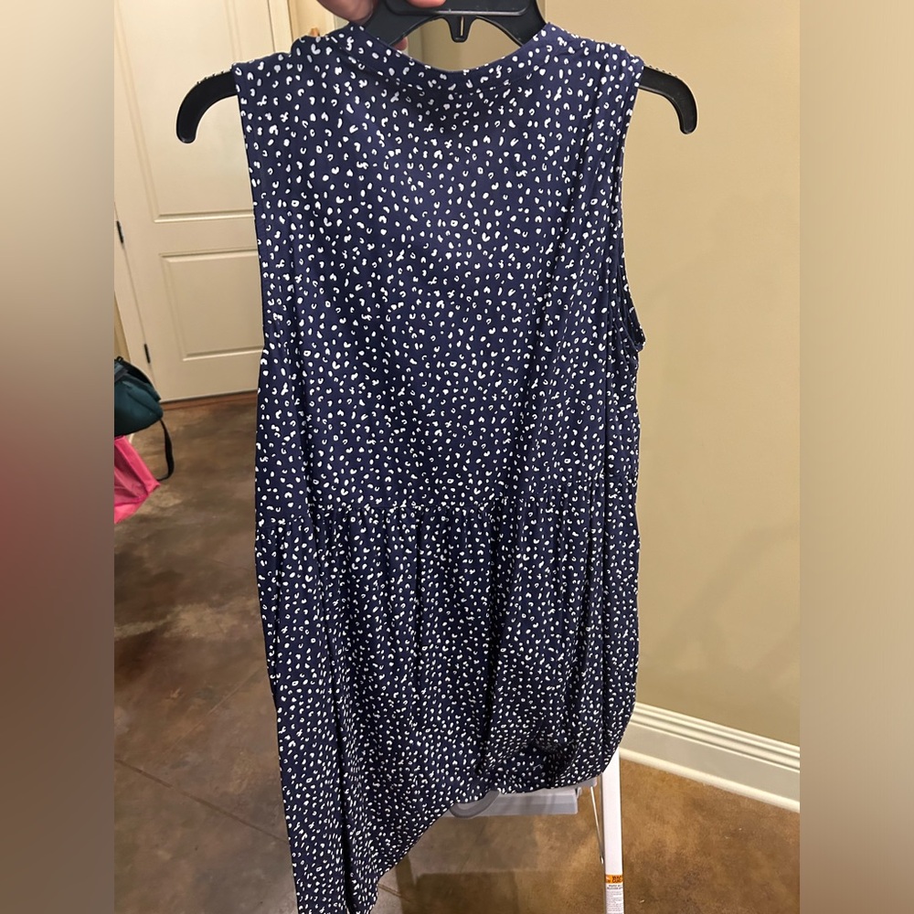 Old Navy size medium, navy sleeveless dress
